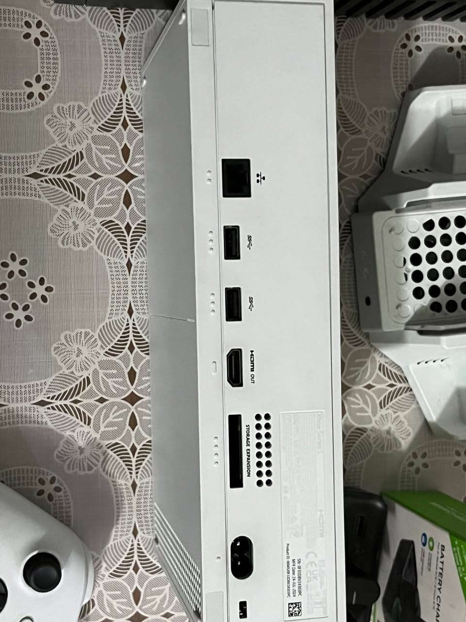 اكس بوكس سيريس اس واحد تيرا مستعمل - Xbox Series S 1TB
• واحد تيرا 
• ⁠انتاج ٢٠٢٤ 
• ⁠كامل ملحقات
• ⁠لوك ستيكر مامفتوح نظافة 100% قطعة نظيفة متتفوت والله
• ⁠مع الكارتونة الاصلية واليدة الاصلية
________________________________
ايضا متوفر :-
يو بي اس فاربر 850VA
بطاريات شحن لليدة Dobe
قاعدة تبريد وشحن لليدة Dobe
(من احسن النوعيات بالسوك)
حساب يحتوي على العاب مملوكة (مو حسابات مشتركة يعني تلعب براحتك) وهنة 
Fc26 
Lies of p
Resident evil 4 remake

(سعر الجهاز لوحده) ٦٢٠ الف وبي مجال بسيط

اما
سعر الجهاز هو وهاي الاغراض كلها حيكون ٧٠٠ الف والسعر جدا مناسب مقارنة بنظافة الجهاز وروح شوف السوك بيش جاي يعرضون الاجهزة

للتواصل تفضل خاص او راسلني عالواتساب 
***********

++++ 
هدية وية الجهاز 🎁
حسابات مشتركة
Pragmata
WWE 2K26
