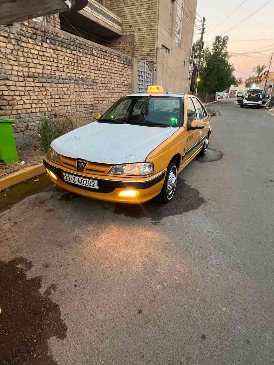 سلام عليكم بيجو بارص ١٥ بسمي مصفره من كلشي تحويل مباشر مكينه وكير بل جيس فرنسي قطره بل نص تبريد ثلج حماوه ربع ضهر سياره كلها شغال كهربائيات كلها تشتغل كيجات كله شغال كيج بانزين محور طوافه مالتها انسه تعطل شخاطه مالته مسويها كتفات  فيت بم ادامه كامله انسه عطل سياره بيها بنيد طاير  ونفسه مرجعه سعر ٣٨ بيها مجال بسيط *********** مكاني بغداد حسينيه أو ثعالبه
