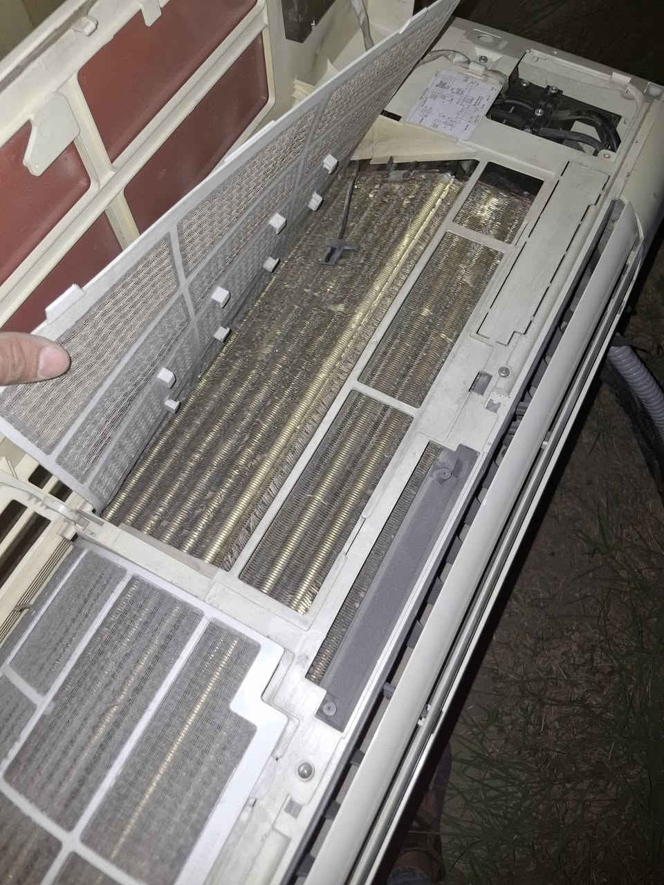قطعه داخليه نوع دنكا ثنين طن بدون اي تصليح سعر ٦٠ الف العنوان حله ورديه خارج ***********
