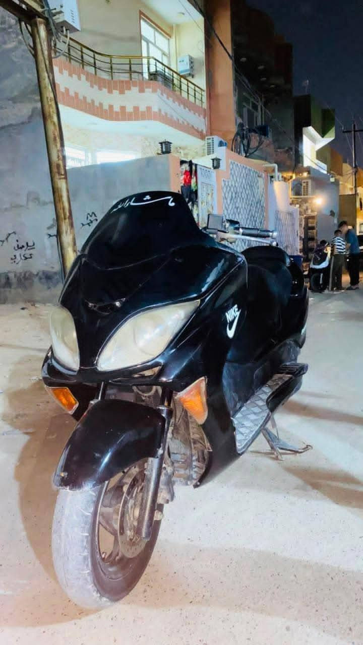 سلام عليكم فورزة البيع دراجة نضيف كهربائيات كلهة شغالة الدراجة شوفت عينكم  السعر 750 وبيهة مجال  اتصل عل رقم ***********
