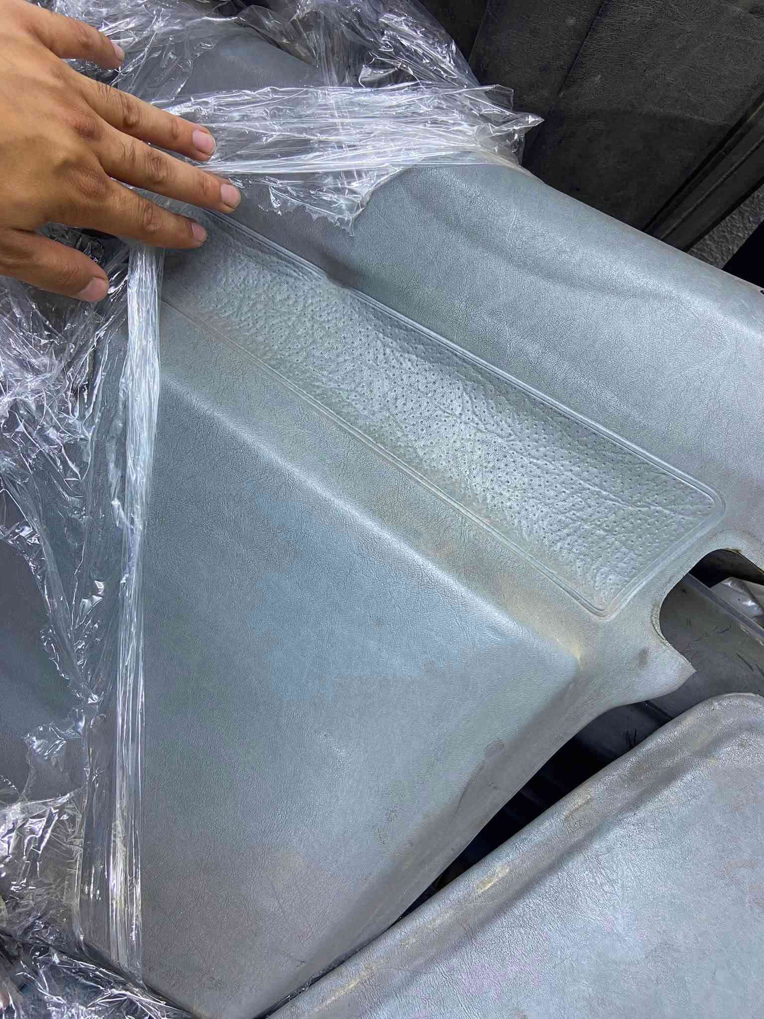 غرفه مال مارسيديس طيارين ١٩٠
سعر قفل 500 الف 
كامل كامل مكان أربيل 
فقط كامل بيع مو قطعه قطعه 
***********
