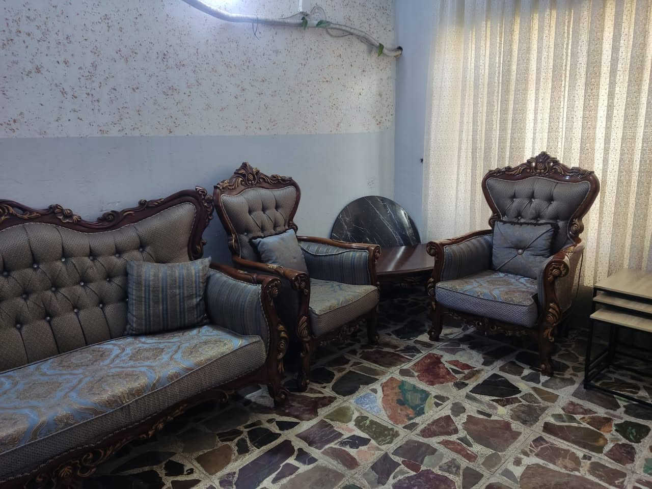 غراض للبيع
مكيف كارير قديم السعر 150 الف
سبلت طنين وسدس توسوت اصلي باب اول نظيف تبريد ثلج السعر 550 الف
تخم زان تركي حديث ملكي نقش يدوي السعر مليون
المكان بغداد الدورة
*********** واتساب
