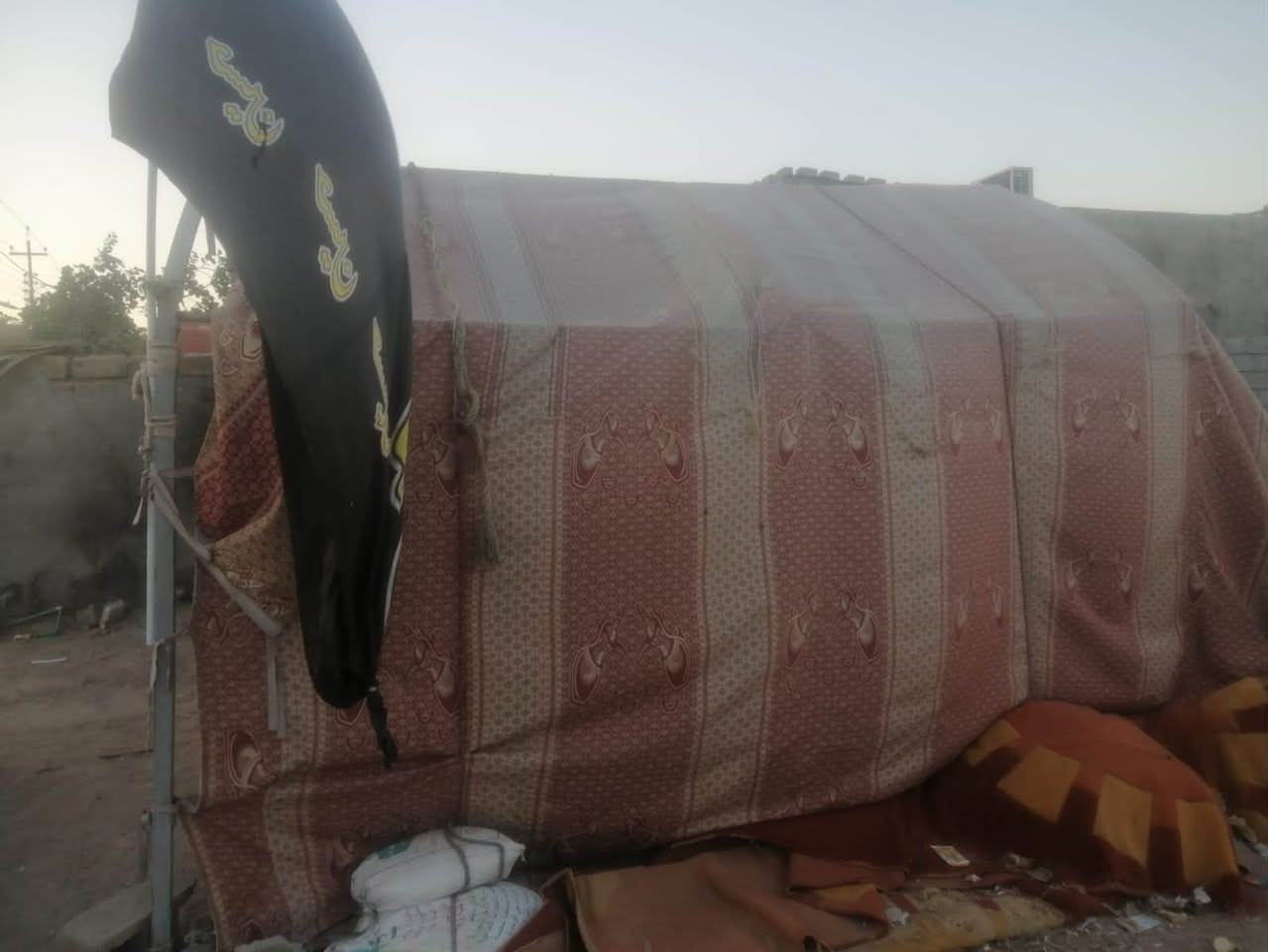 قياسه 6طول و5 ونص عرض
حديد 2 ملم حجي هذا سعره 700
بي مجال بسيط
