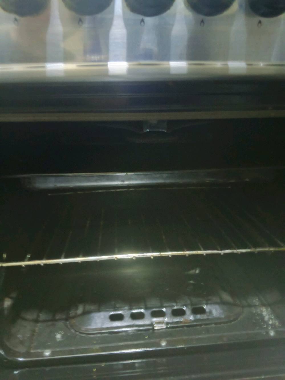 طباخ جديد • شهرين ونص • نظيف