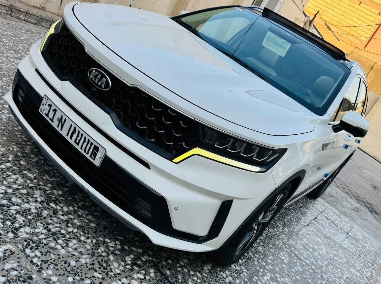 السلام عليكم لاتصال *********** السعر 239 سورنتو موديل 2021 خليجي محرك 6سلندر فول مواصفات 1/1 ام الخمس كامرات اعلى فئه بالسورنتو رقم بغداد دولي بيها شبر صبغ بالجاملغ الامامي سونار مرفق محرك وكير وحداديه  وضع شركه ماشيه 119 Km مواصفات السياره بنوراما +كير ماوس شاشه ديجتال +بصمة تشغيل + أبواب جنطة كهرباء خمس كامرات 360درجه كشنات جلد وكهرباء + تدفئه وتبريد بل كشن تبريد مناخ منفصل 7 وضعيات قياده أناره داخليه متغيره خمس عدسات شاشه كبيره تدعم كاربلاي اوتو هولد توقف ذاتي سايد بريك بصمه + فورويل + ويل كب حجم 19 + برده خلفيه وبعد مواصفات السعر 239 مكان السياره كربلاء المقدسة
