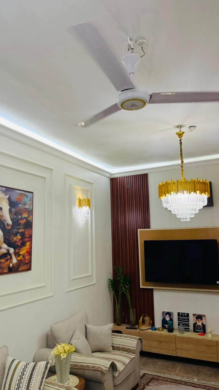 🏡 فرصة مميزة للبيع – بيت سكني في جكوك / حي الأساتذة
📍 شارع 15

بيت بموقع ممتاز وواجهة مرتبة، مناسب للسكن العائلي. 

✨ تفاصيل العقار:  
▪️ المساحة: 150 متر  
▪️ الواجهة: 7.5 متر  
▪️ النزال: 20 متر  

منطقة هادئة وقريبة من الخدمات، مع توزيع ممتاز للمساحة 🌟

📞 للاستفسار والتفاصيل أكثر:  
***********
