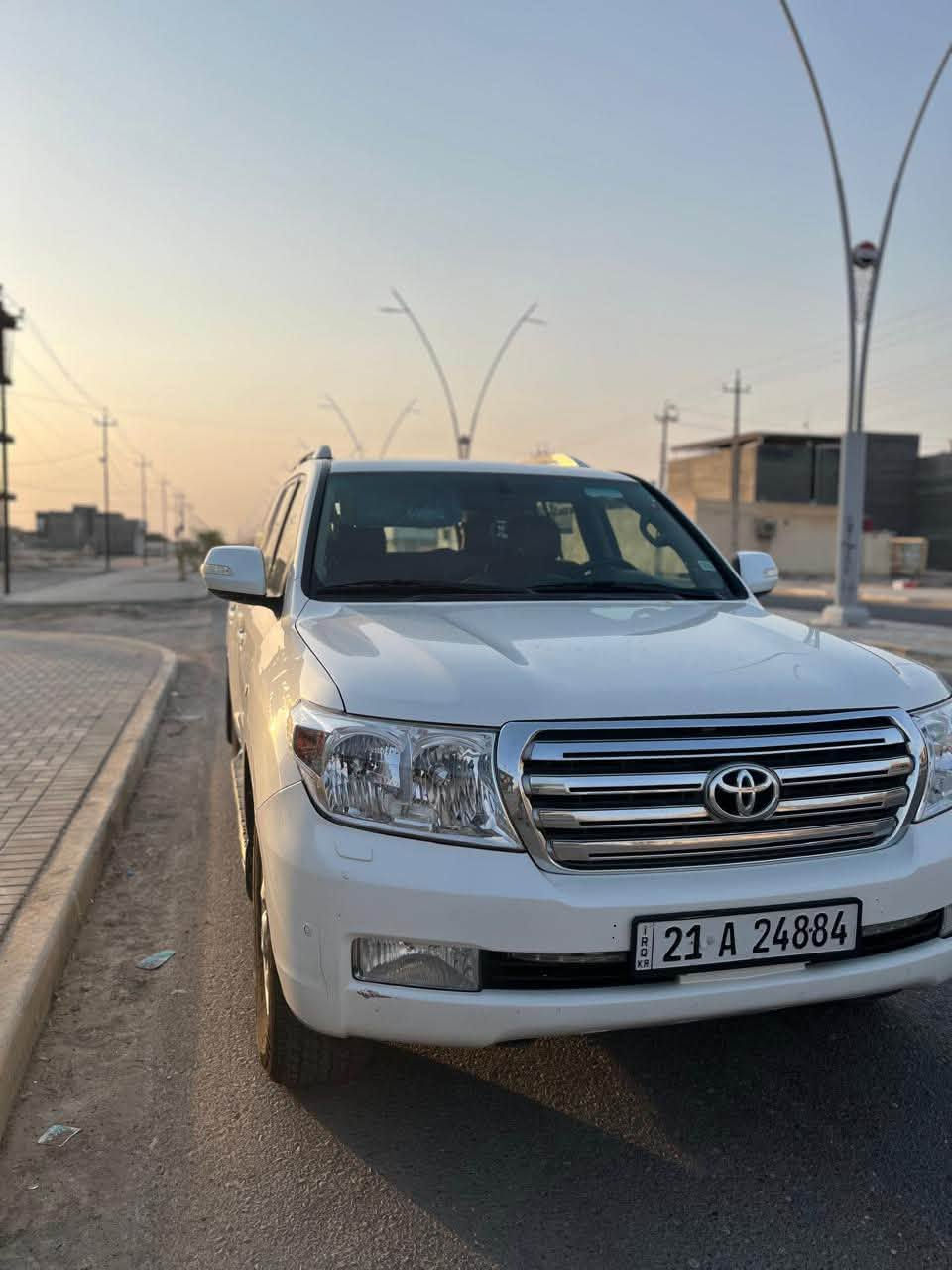 لاندكروز VXR 2010 كفالة عامة بيها بارد قليل  جاهزة رقم سليمانية السيارة جديدة ماشية ٢١٠ الف كيلو متر  حجم المحرك 4600 المرغوب السعر ٢٩٥ 
للاستفسار ***********
