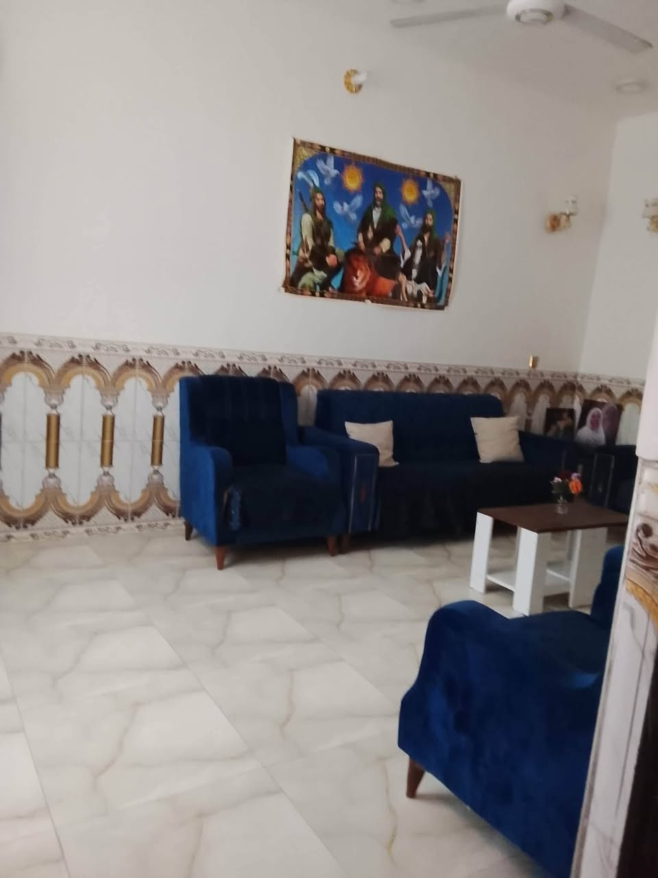 على بركة الله .....
بيت للبيع مساحة 100متر مربع 👍
البيت ركن يقع على شارعين مقابيل البيت ساحة فارغه🌲
واجهية 10متر ونزال 10متر
البيت طابقين كونكريت مسلح كامل على اخر حبه يحتوي الطابق الارضي 
صحيات داخليه و خارجيه واستقبال وغرفه ومطبخ 
الطابق الثاني غرفتين وصاله ومجمع صحي البيت جاهز للسكن عنوانه البيت حي اور الثانيه
للتواصل الاتصال ***********
علما يباع ...البيت على المبادرة في حال كانت معاملة المبادرة كامله... 
ويباع بالنقد,
