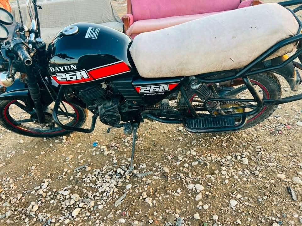 دايوان نفخ موديل ٢٠اوراق أصوليه تترقم يعني بيه نواقص بسيطه جدا داجه قفل قفل٧٠٠ مكاني بابل ناحيه النيل تريد دراجه تعالي للبيت تطلعلك ما اتلكاك رقمي***********
