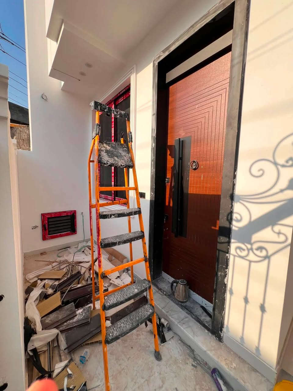 يالله

بيت للبيع 

مساحة 100م طابقين بناء فول زيرو البيت غير مسكون كامل وجاهز على آخر حبة 

الطابق الاول يحتوي على استقبال وساحة درج وغرفة وصحيات 

الطابق الثاني غرفتين وصحيات 

مع كامل الخدمات 

الموقع الأمانة قرب الخدمي الأربع شوارع 

سعر البيت جداً مناسب مقارنة بالبناء والموقع 

للاستفسار الاتصال على الرقم 

***********
بي واتساب
