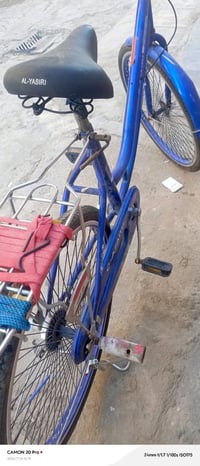 ٣ بيسكلات بيع بس الازرق جاهز وجديد ريده ب٤٥ الجبلي BMX بيه بجوب خلفي ت...