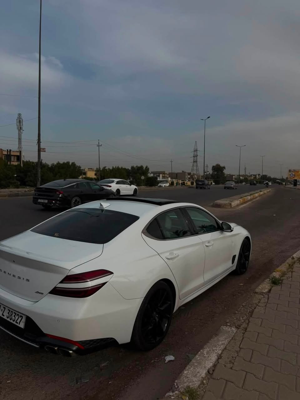 G70
Vip
Prestige 
فول مواصفات 
٤ سلندر 
ماشيه ٨٠ كيلو 
كشنات تدفئة تبريد فول تحكم شفتات ستيرن
مابيها اي صبغ فقط جاملغ مفتوح

للاستفسار 

اتصال او واتساب 

***********
