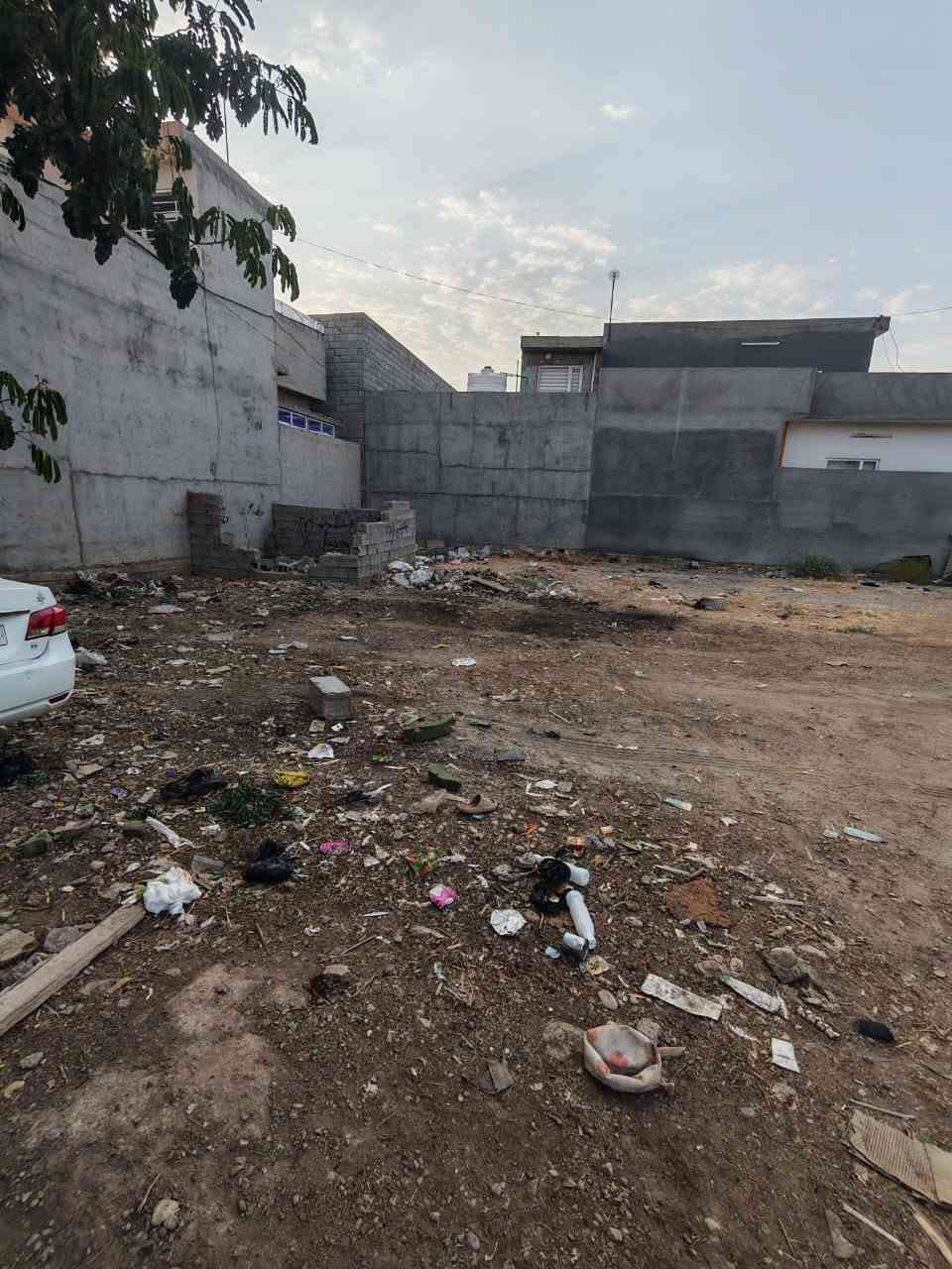 فطعه أرض للبيع خانقين توله فروش قرب مجمع حازم  مساحه ٢٠٠ متر طابو زراعي
مراجعه مكتب علي ناظم توله فروش مقابل مجمع سوفار ***********
