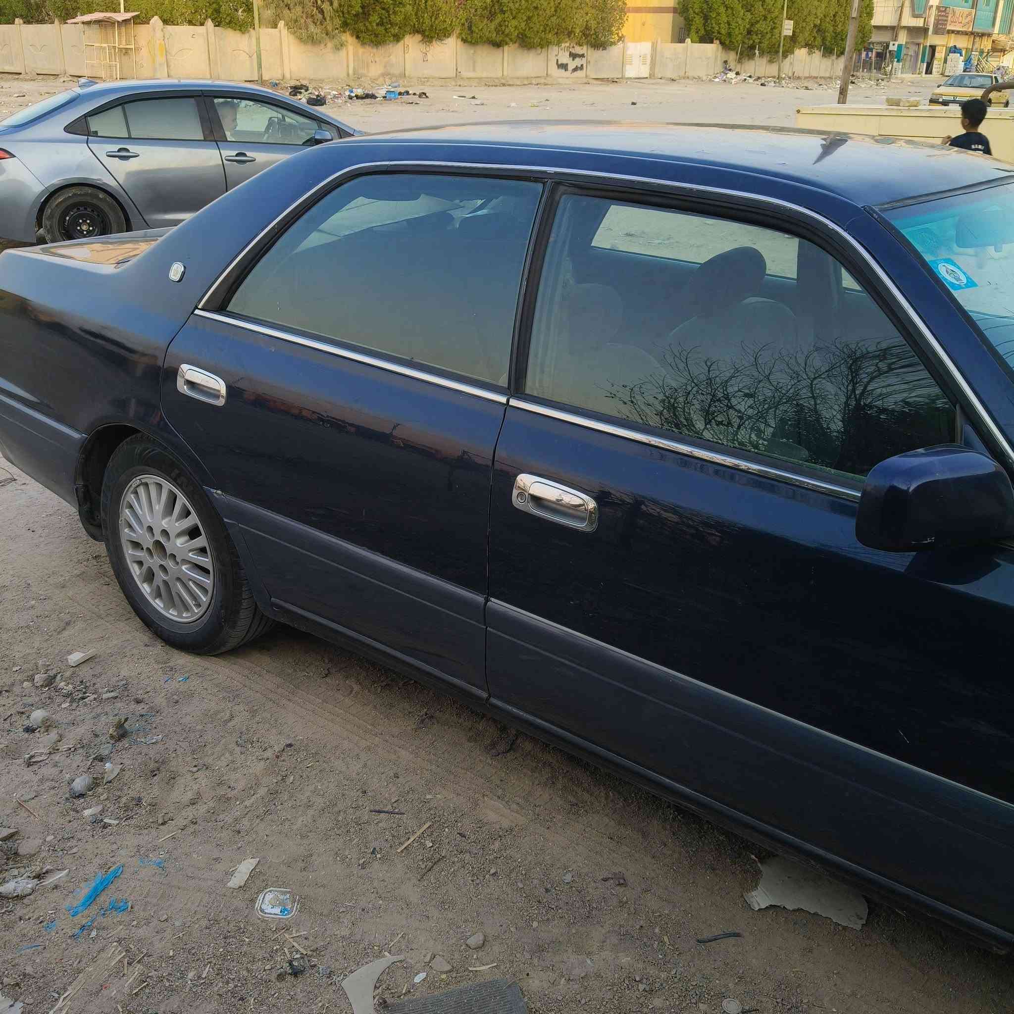 السلام عليكم راس الثور موديل 2000 مصبوغه عام السعر 60مكينه 2500 المكان ناصريه اسكان الاصناعي اخوان مكلف بالنشر رقم صاحب السياره ***********
