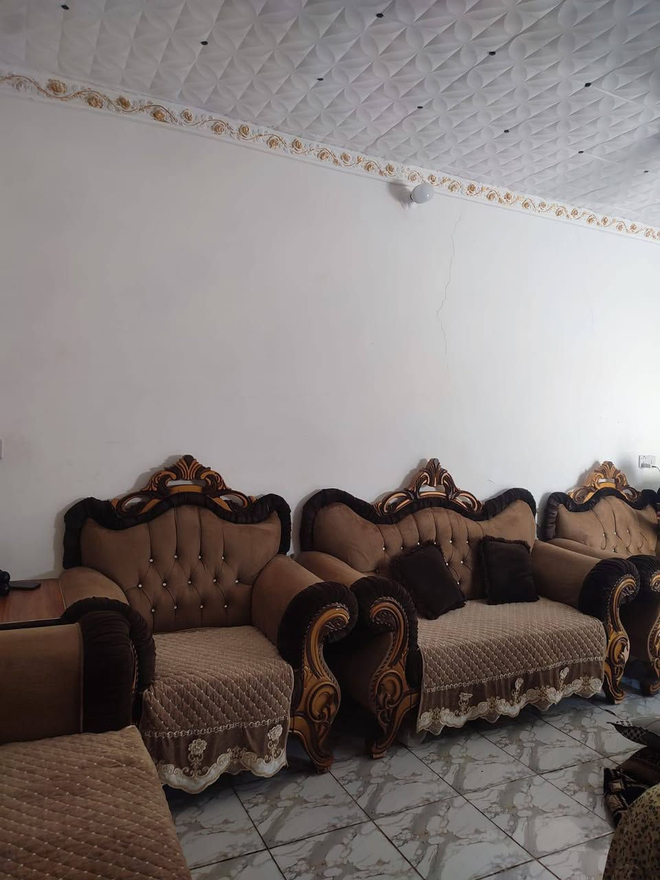 سلام عليكم شباب تخم البيع عشر نفرات الاستفسار عله هاذه  الرقم***********
