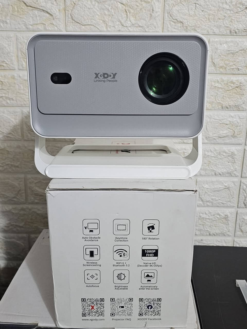 داتاشو 8k ، نسخە 2026 اندروید 14😊
XGODY Gimbal A6 pro 
700ansi 
8k 
HDR10 plus
Android 14
اوتوفوکس تعدیل الشاشە تلقائي 
سماعاتە 20W
سمارت فول مواصفات ، کبس بل سلیفون 
الي یرید راسلني بل واتساب : ***********
فقط اجاوب واتساب 💥
