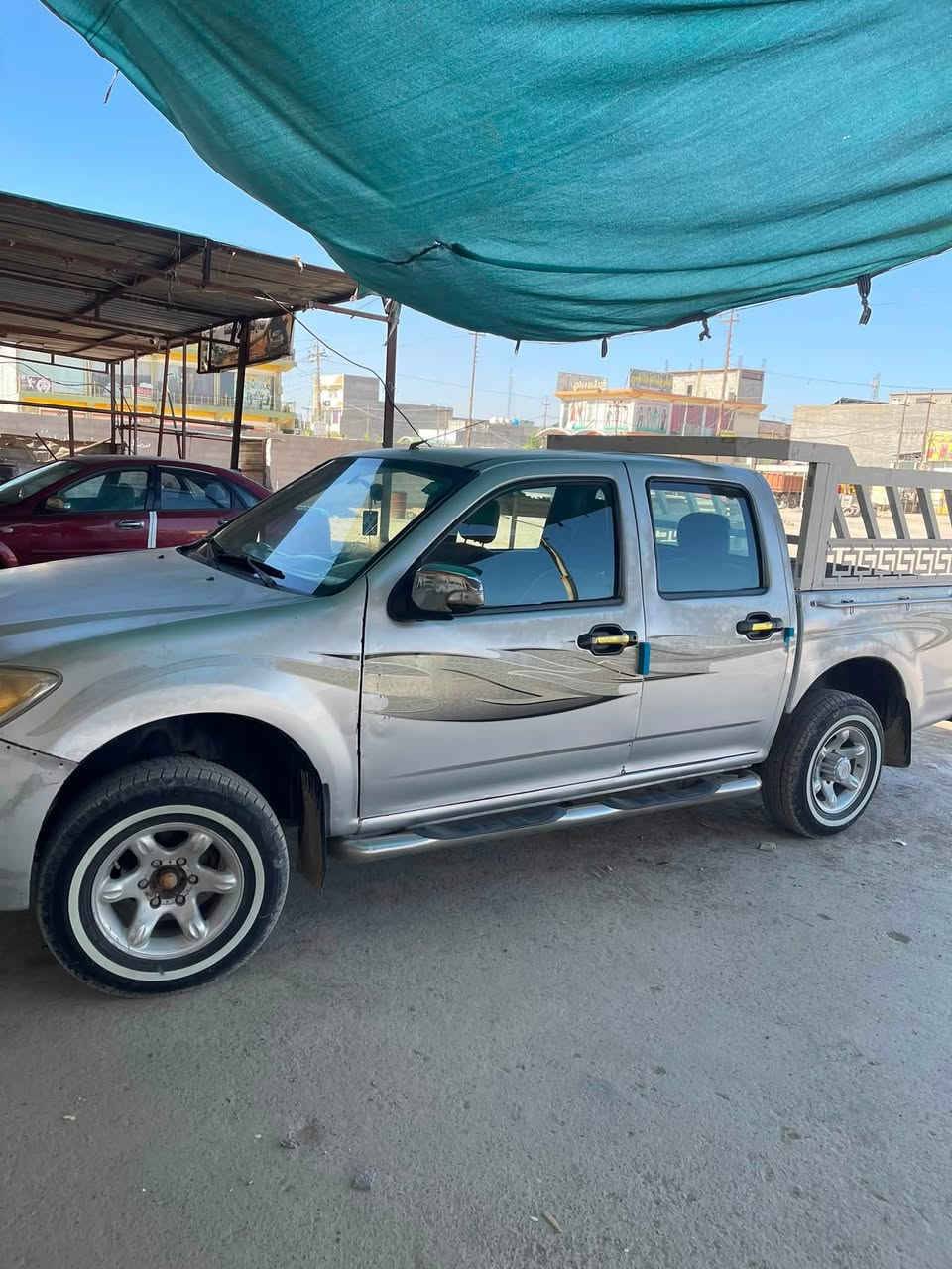 السلام عليكم بيكب كنو مديل ٢٠١٢ مكينه وكير جدد تخم تاير سنويه منضومه زنون صدر وباتري جديد 
سنتر لوك سياره تبريد وتدفئه ويه السويك سياره كامله مكمله السياره باسمي السنويه مجدده لحد ٢٠٢٩سعرها ٥٧ وبيها مجال بسيط 
للاتصال ***********
