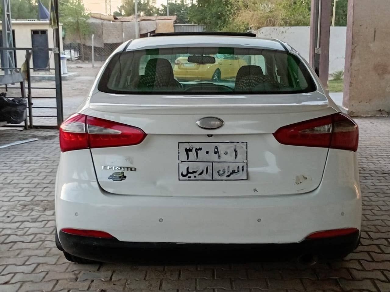 السعر ((84))
الاتصال ((***********))
سيراتو ((2013))
فول مواصفات 1ع1 
السياره جاهزه من مكينه وكير وحداديه جدد تخم تاير كهربائيات كله شغاله  تبريد ثلج
ملاحظه السياره بيها صبغ ثلاث قطع
بدون ظربه
رقم اربيل تريد وكاله او تحويل.
مكان السياره نجف

ملاحظه مكلف بنشر اتصل على صاحب السيارة
الاتصال ((***********))
السعر ((84))
