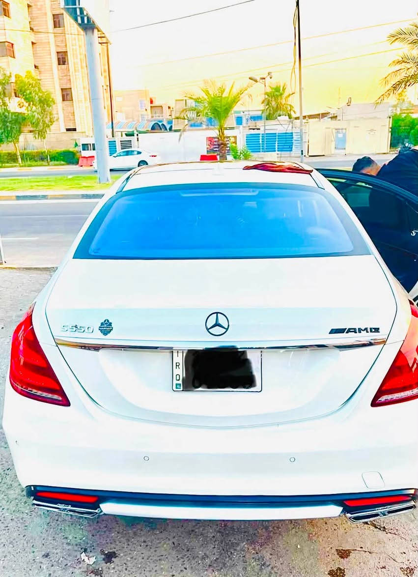 مرسيدس موديل ٢٠١٥
وارد امريكا   S 550
راس الدجاجه فول مواصفات رئاسية ميحتاج احجي بالمواصفات لان معروفه
رقم بغداد
مكانه الشعب او الفحامة 
نقصه مبخره
كير مكينه فول وخير من الله
السعر ٣٦٠وبيها مجال 
الرقم ***********
