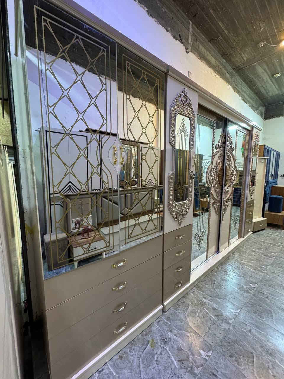 🛏️ *غرفة تركية مستخدمة 10 قطع* 🛏️

✨ المواصفات:
🔹 سرير عادي 
🔹 نضافة 90% ✨
🔹 صبغ حراري اصلي 🔥
🔹 ماركة قماش ووتر بروف 💧

💰 *السعر مليون دينار* 💰

🚚 شد ونقل مجاني داخل بغداد 🎉
🚛 المحافظات اجور نقل فقط

📍 معرض @نوار السيد
