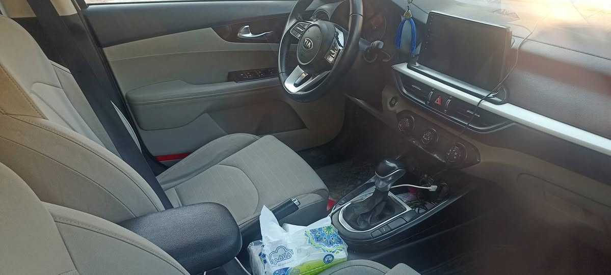 سيراتو موديل 19فول مواصفات عده الفتحه الشركه العامه
بصمه بوب
بصمه تشغيل 
تبريد قطعتين
حساسات امامي خلفي
اشاير بالمري مري شفط
تحكمات ستيرن جهتين 
كير درايف 
مكينه 1600
مكفوله عده شبر بارد يم قبغ بانزين فقط
ماشيه 70
رقم سليمانيه بسمي سياره جديده
مكان شارع فلسطين 
السعر 145
***********
