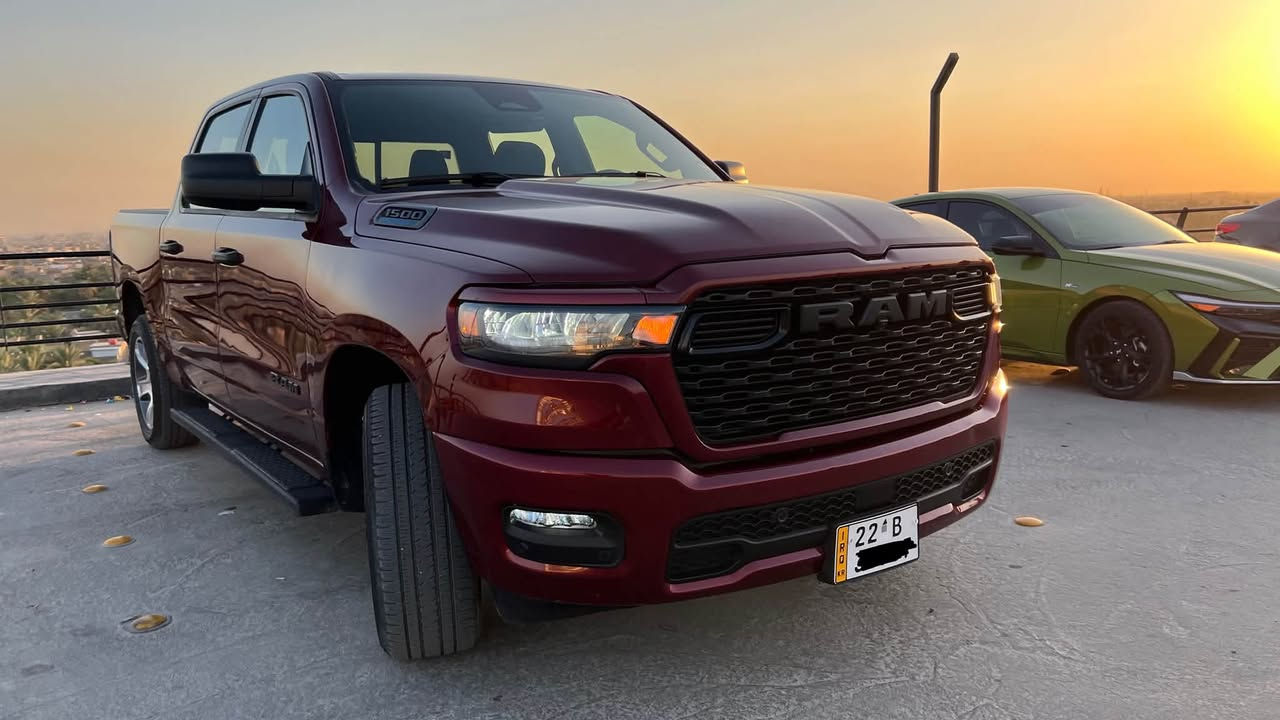 السلام عليكم
Dodge RAM  2025 الشكل الجديد
دخول جديد
V6  3600
المواصفات : 
رادار امامي وخلفي وحساسات امامي وخلفي
شاشة وسطية كبيرة كاري بلي واندرويد اوتو
نقاط عمياء 
كاميرا خلفية  
تشغيل بصمة (stop/start)    
كير اوتوماتيك 8 سرعات  
تحكم ستيرن 
مثبت السرعة 
نظام توفير الوقود eco mode
نظام مانع الانزلاق و الثبات
عداد المسافة / 9 الف فقط اخت الزيرو
سيارة باب سكن صبغ فقط بدون تبديل بدون ايرباك بدون
 اي ضرر داخلي
الموقع / بابل الحلة
مرقم اربيل كامل باسمي هزة وسنوية جديد
تحويل مباشر
***********
