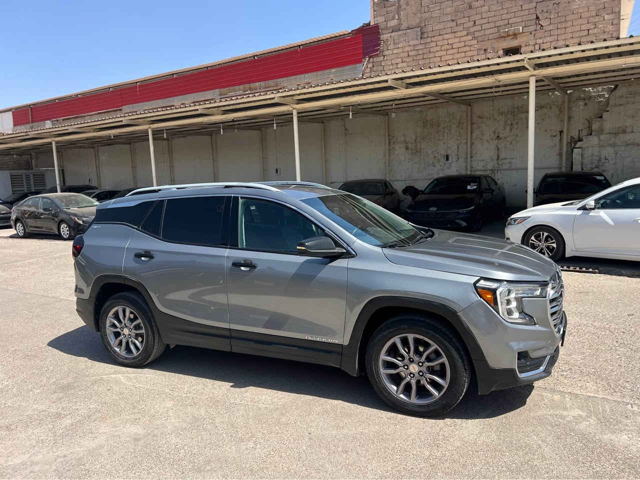 GMC TERRAIN 2023
سعر120مجال
سبوخ 4بارجه ربع سقف بي داخلي 
بي ايرباك 
بيش بشت كه بس 
به رد رادار شريكه 
رقم سه نه وي جديد
تحويل خرامه به شه رت 
موسفات  SLT. AWDفول بس سيلايت نيه 
شوين ئاكري 
***********واتساب أربيل, العراق
