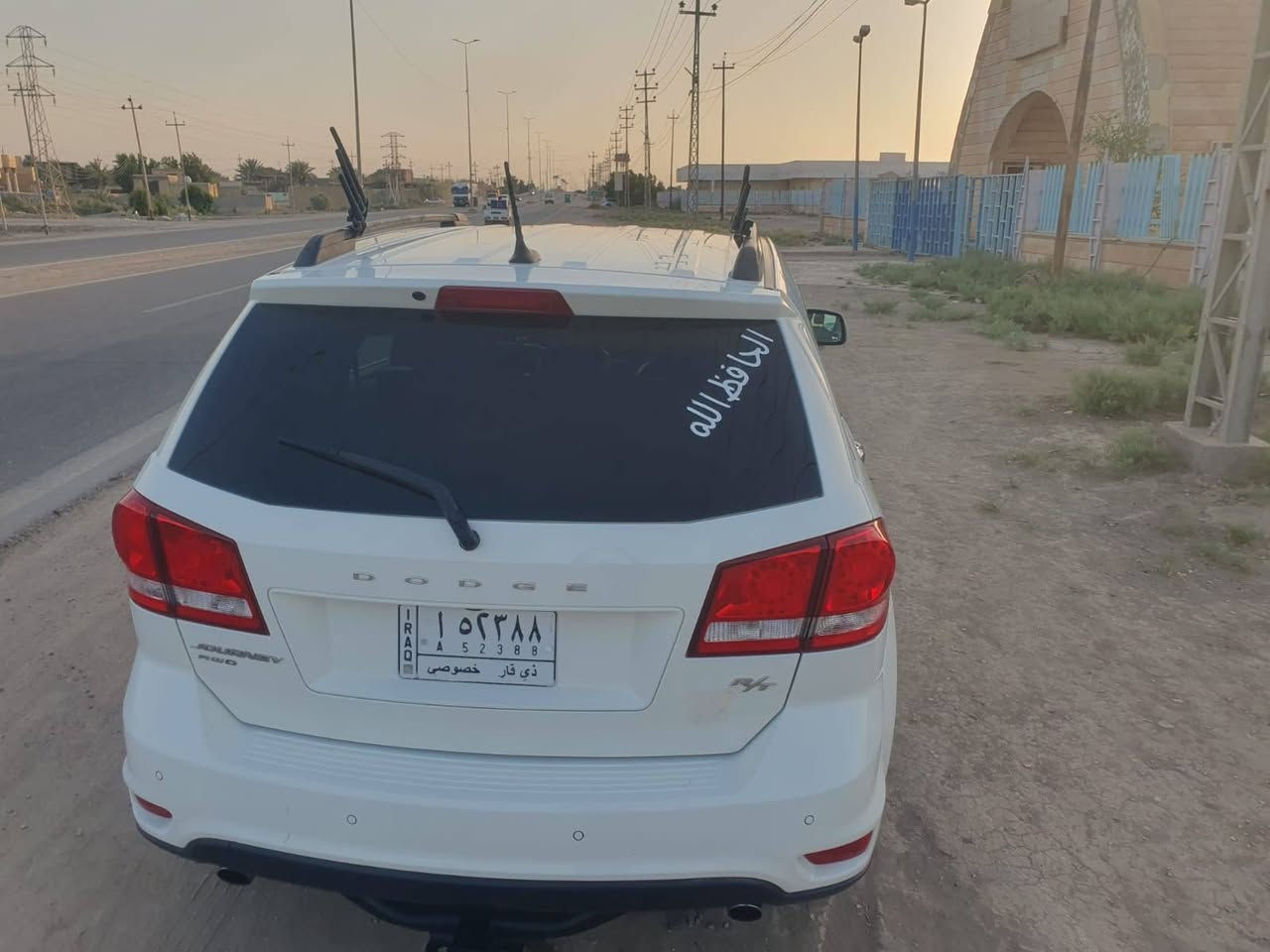 يا الله
سلام عليكم دوج جورني موديل 16 RT
لون ابيض 🤍🤍🤍🤍
٧راكب سته سلندر فور ويل 
راديتر ٣خطوط هيمي يعني انسه شي اسمه حماوه شرط الفحص
تبريد ٣ قطع خير من الله 
غرفه جلد اسود ملكي 
ارضيه مفروشه جلد لون قرميدي
تحكمات استيرن  فول كامله 
كشن السائق كهربائي 
السياره عليه ادامه كامله ما تخسر الف دينار عليه حداديه تخم تاير دبلات 
لايت العالي زنون متعدد الالوان
بلجكتر زنون 
السياره حلوه بالعافيه على الي ياخذه السعر 130 وبيه مجال العنوان 
ذي قار قضاء الفهود
(‎*********** اسيا )(***********)اثير 
@إشارة
