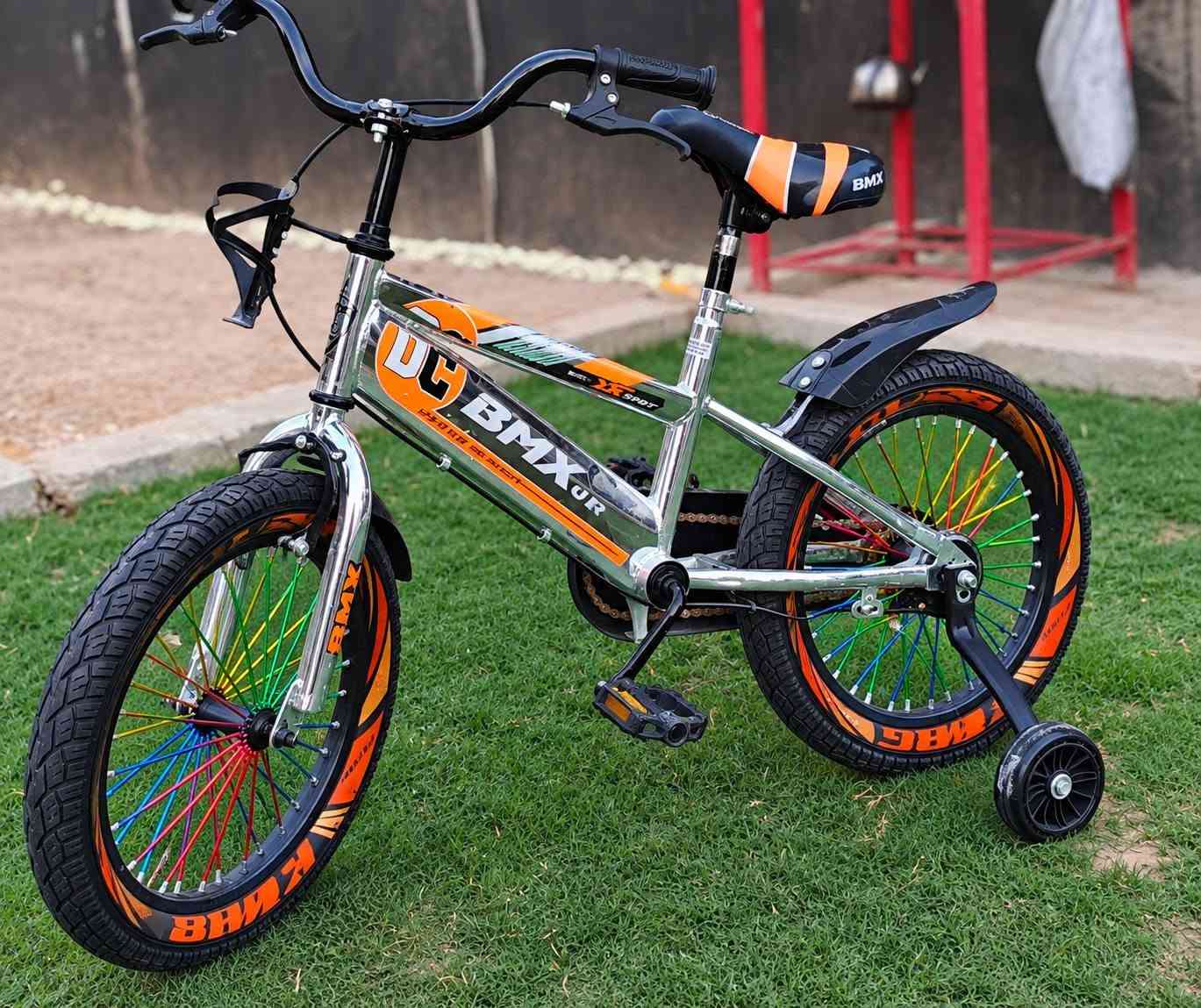 سلام عليكم باسكلات 2 للبيع
باسكل FDHUA سعر 50
والثاني BMX سعر 45
*********** واتساب
