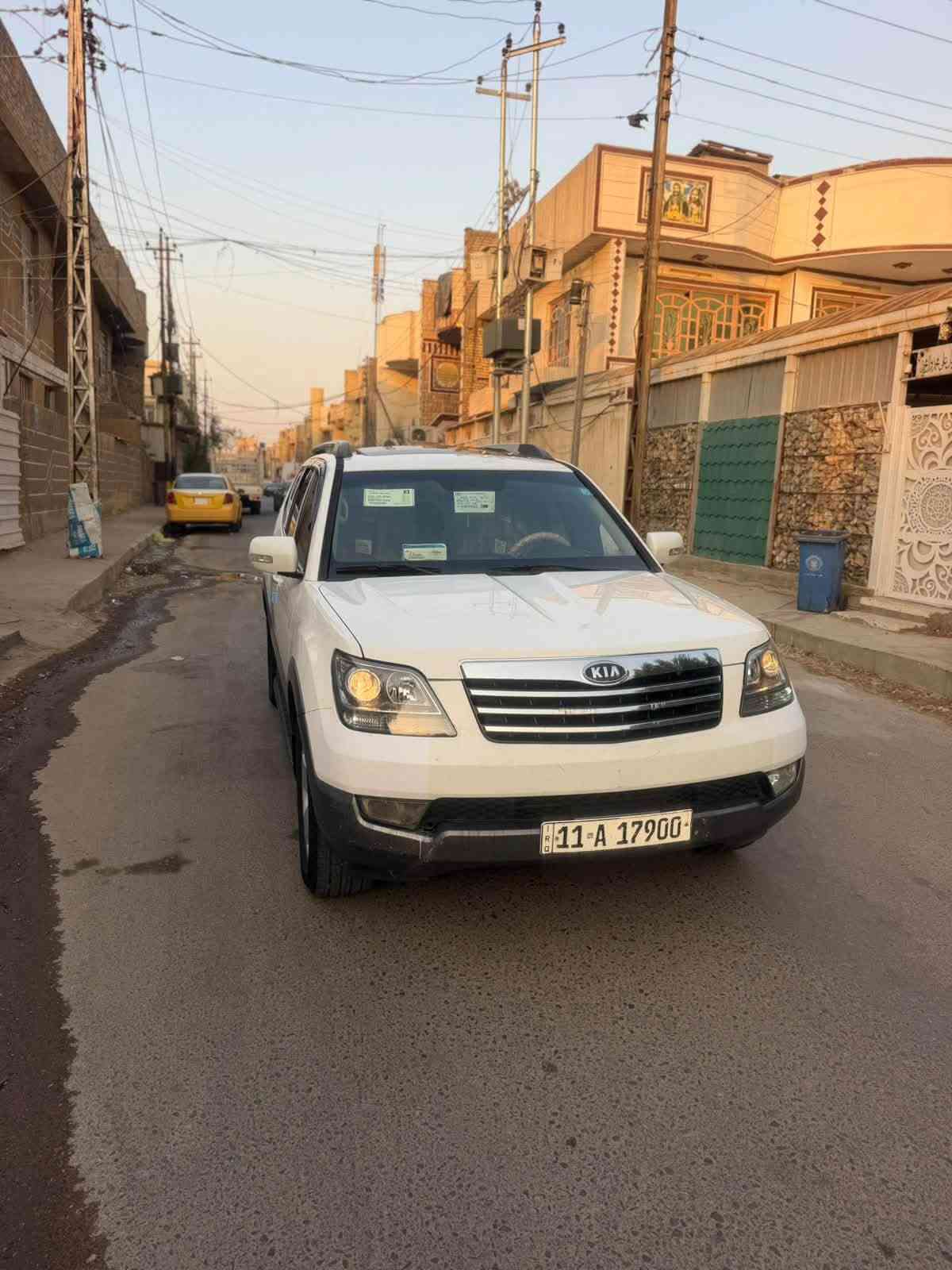 كيامهافي للبيع خليجي فول مواصفات 1/1  ماشيه 120 الف حقيقي ع فحص مكفوله السيارة بوضع الشركة موديل 2009 سيارة مكفولة من ضربه ومن صبغ موصفات سلايت بصمة تشغيل وابواب كراسي كهرباء وتدفئة وتبريد بلكشن وجلد خزن ميموري استيرن كهرباء فور ويل دمام صوت كامره مري شفط تبريد بيانو 3 قطع لدات داخل صاج 7 راكب  وبعد هواي مواصفات تخم تاير جديد صدر امامي خلفي جديد السيارة جديدة بيه سونار سعر 109 ورقه مكان سيارة بغداد الرصافة رقمي ***********
