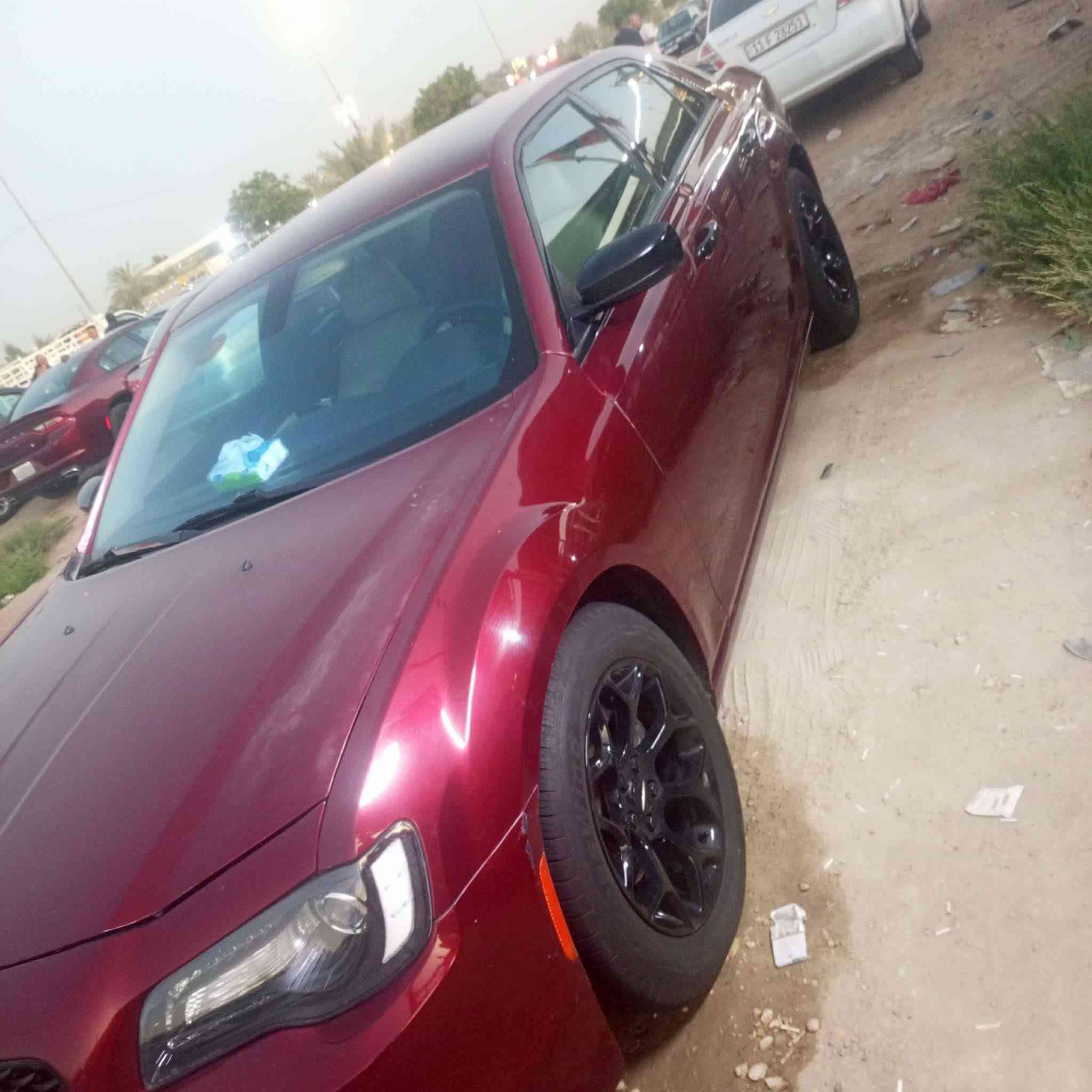 السلام عليكم كلايسلر C300رقم اربيل تحويل مباشر موديل 2020اصل حادثه جاملغ وحافه البنيد بدون دواخل كير مكينه ممفتوحات عشركه جاهزه واستخدامه شخصي السعر 225وبيه مجال ***********
