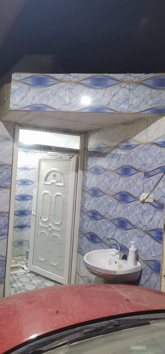 دار للبيع 
الانبار حديثة الحي العسكري 
خلف القائمقامية الجديدة 
258 م طابو صرف ركن 
طابق واحد غرفتين وهول وديوان وصحيات ومطبخ 
السعر 68 وبي مجال 
للاستفسار اكثر مراسلة الصفحة او الاتصال 
***********
