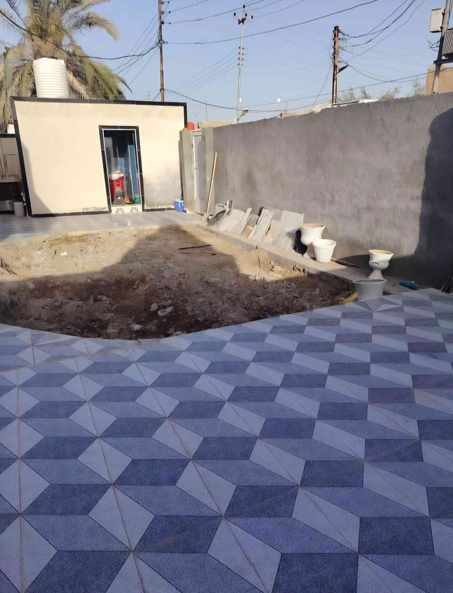 السلام عليكم
بيت طابو صرف للبيع ٣٠٠م ام العصافير صب كونكريت 
قرب الروضة العبير سنه البناء ٢٠٠٠ ترميم قبل أشهر 
 غرفتين وصالة ومطبخ وبراني وصحيات داخليه وخارجيه
السعر ١٠٥  قابل للتفاوض 
***********
