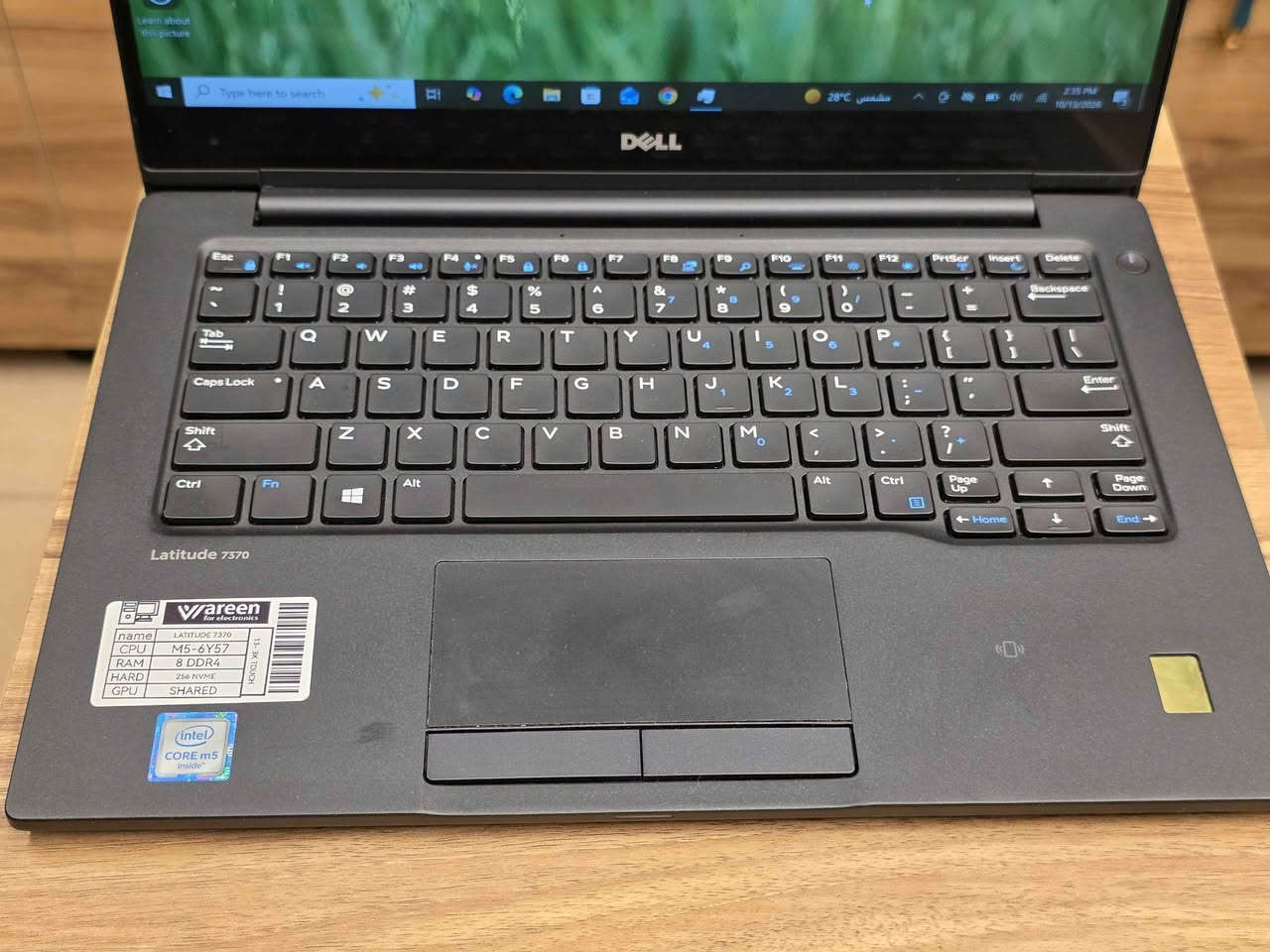 Dell 7370 • شاشة لمس 3k • ٨GB