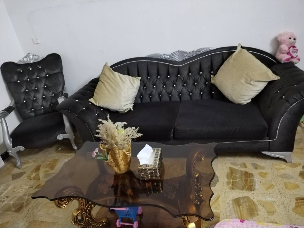 تخم اخو الجديد مصارلي  3تشهر من اشتريته بغداد حي الاعلام ***********
