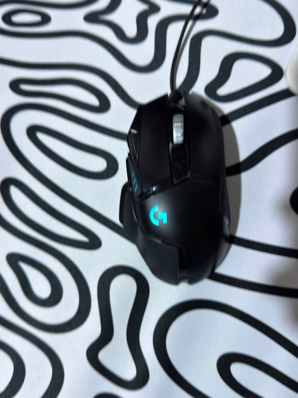 ماوس وكيبورد للبيع 

Logitech G502 HERO Gaming Mouse
حساس HERO الأصلي بدقة تصل إلى DPI 25,600
* 11 زر قابل للبرمجة
* زر Sniper لتقليل ال DPI مؤقتًا للتصويب
* عجلة سكرول بوضعين %لفات حرة أو خطوة بخطو
* إضاءة RGB قابلة للتخصيص
* مناسب لألعاب FPS وMOBA والاستخدام اليومي
وينربط ؏ تطبيق لوجتك ايضا

Redragon K550 Mechanical Gaming Keyboard
Redragon K550 كيبورد ميكانيكي أصلي *
*Purple Switches ' ويتش بنفسجي!%
- باد ماوس لون ابيض مع تموج اسود مستخدم قليل كلش بس جدا نظيفة 
انطيني سعرك وما نختلف 
بس جيك سعر الجديد بيش وبخدمتك 

عنواني البصرة حي الجامعة 
*********** — ***********

