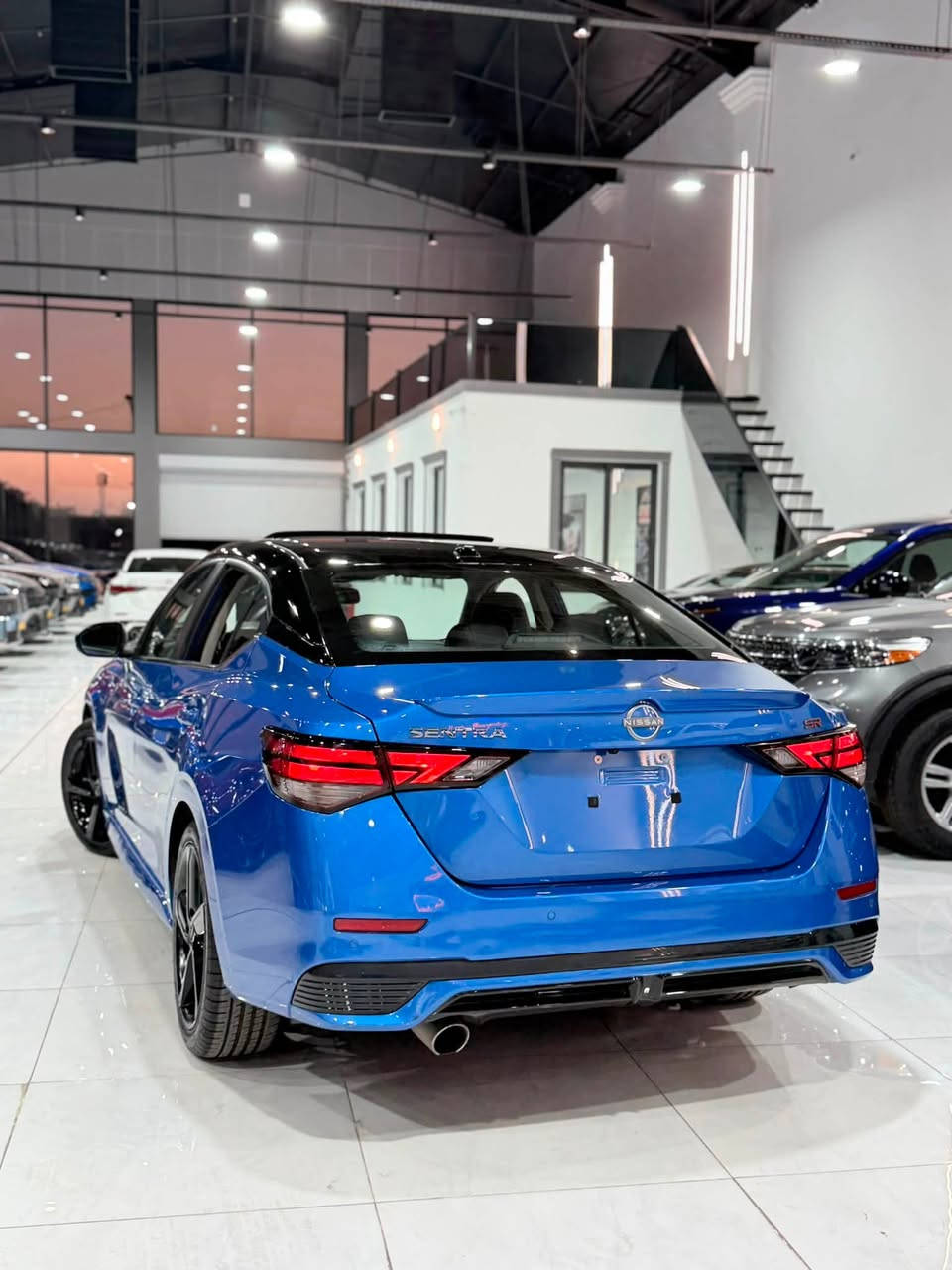 🔥 نيسان سنترا 2024 SR Plus 🇺🇸
بدون صبغ بدون ارباك فقط جاملغ سكن كلير امريكا 
إذا تريد سيارة شكل رياضي، اقتصادية، ومواصفاتها مرتبة… السنترا SR Plus اختيار قوي 👌

🚗 محرك 2.0 لتر 4 سلندر
⚙️ كير CVT أوتوماتيك
🏁 فئة SR Plus بستايل رياضي مميز
💡 إنارة LED
🛞 ويل رياضية
🕷️سقف اسود 
🎼 نضام صوتي سماعات BOSE
📱 شاشة مع Apple CarPlay و Android Auto
🛋️ داخلية مرتبة ومريحة
🛡️ أنظمة أمان ومساعدة للسائق
⛽ اقتصادية بالبنزين ومناسبة للاستخدام اليومي

✨ سيارة عملية ومرتبة، وبنفس الوقت شكلها شبابي ورياضي.

📍 متوفرة للبيع – أربيل
📞***********
بدون رقم تترقم جميع محافظات كردستان
السعر بلاش جوه السوك 148$ وبيها مجال
