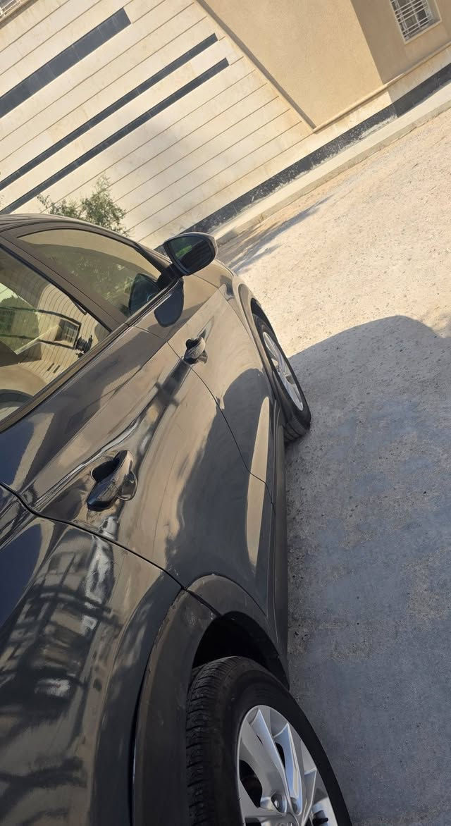 السلام عليكم
توسان للبيع موديل 2020
وارد امريكي حجم المحرك 2000
تبريد ثلج تحكم سير 
تحكم سرعه  رادارات قياده 
 إشارة جانبيه 
ممبدل اي قطعه بيه 
حادثه بالكصه
 كامل مواصفات عدى الفتحه
 سعره 125$$
عنوان بغداد للتفاصيل الاتصال بالرقم ***********
