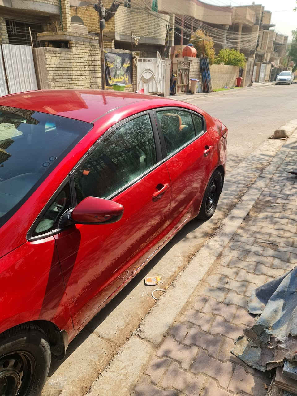 فورتي 18 S وارد امريكي بيها جاملغ ايمن و بنيد راجعات نفسهن و جاملغ خلفي بدون ايرباك حادثها كلش خفيف  و بل عراق نفس الجاملغ الخلفي بي شخوط نقصها فقط بوليش و تكحيل مواصفاتها معروفه ثلاث أنظمة قياده اقتصاديه حيل ما بيها نقص بل حداديه او الكهربائيه السياره بأسمي و تحوبل مباشر سعرها 103 و بيها مجال ***********
