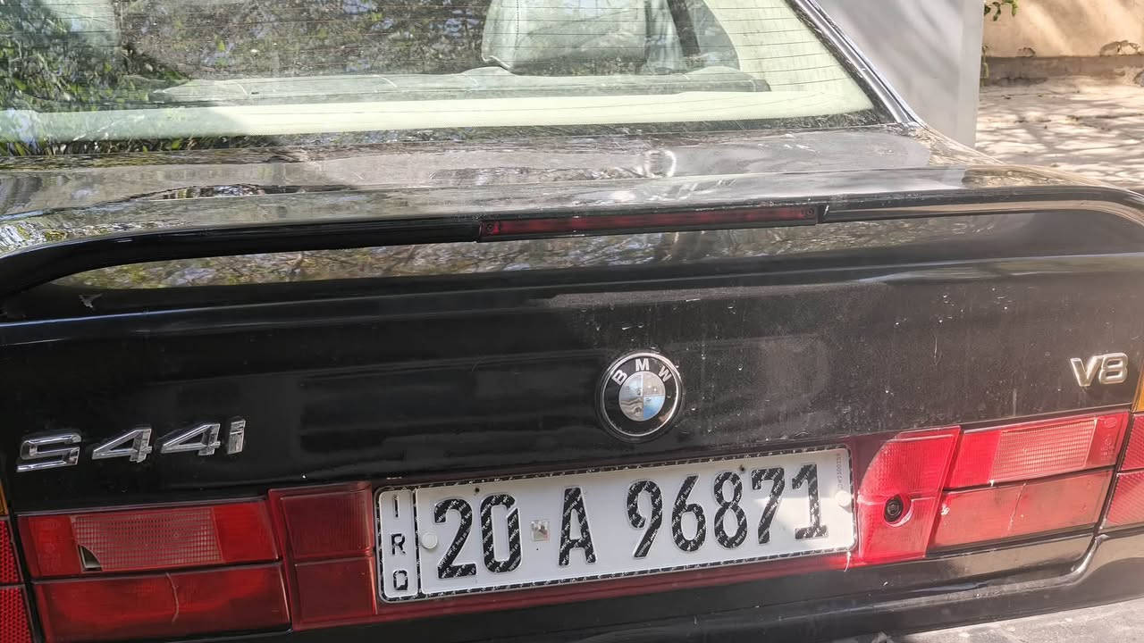 للبيع 530__ V8بليته ومحرك وسنويه هزه قبل شهرين سنويه لل 27
 اصل موديل 93 بدون ظربه تبريد نقص كومبريسر 
 جاهز لاتنقيص لابخار ترايك وين مايعجبك .
سياره بأسمي تحويل مباشر سعر 50 $ 
للاستفسار  
***********
***********
