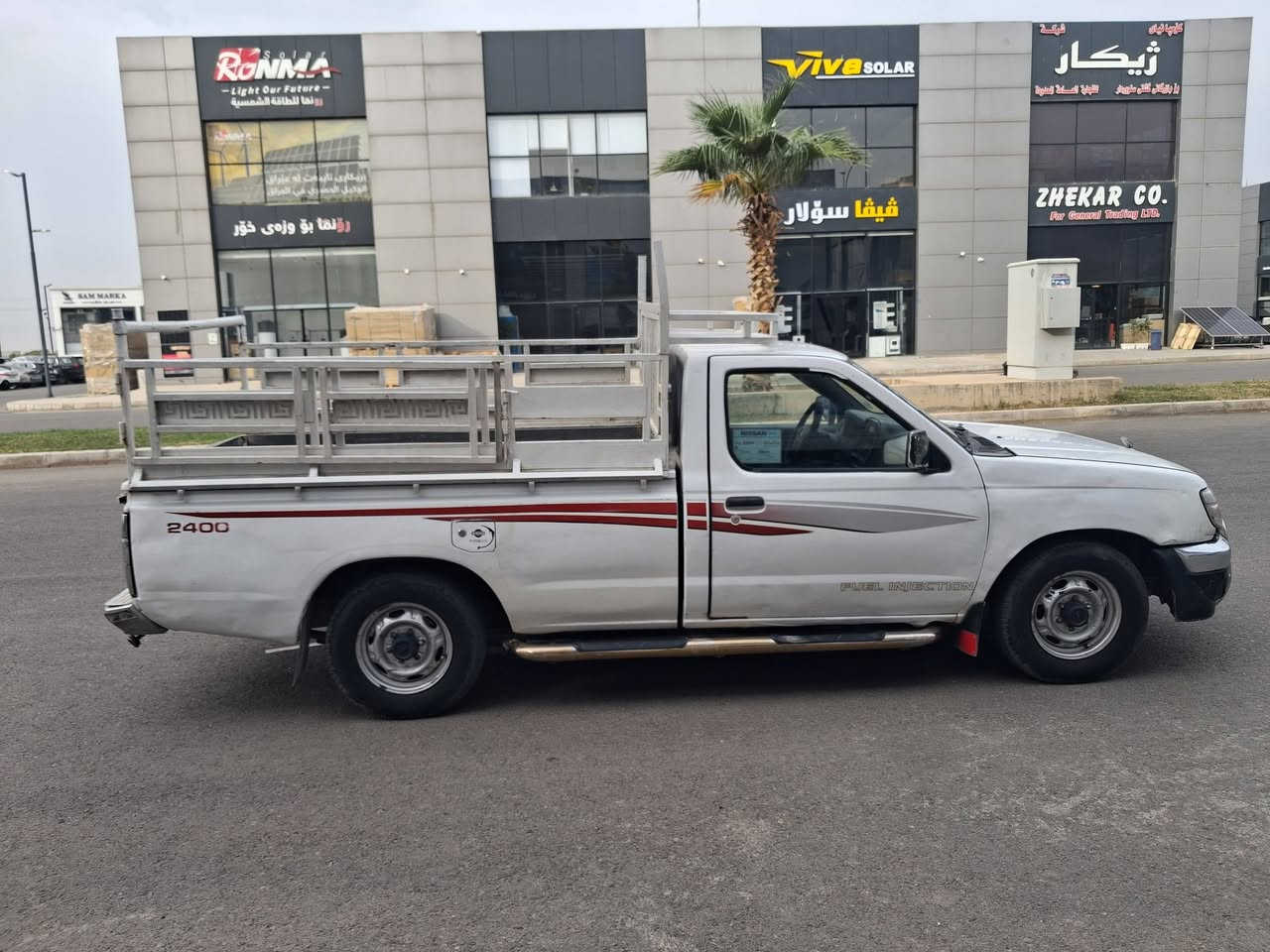 نيسان تاك • ٢٠٠١ • اربيل