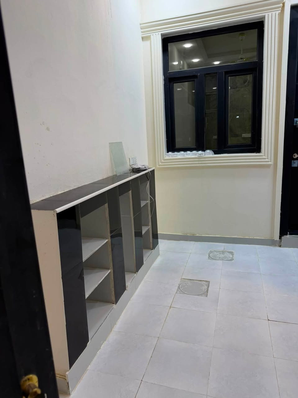 السلام عليكم ورحمه الله ☎️
🔴متاح بيت 🏠 للبيع المساحه135  طابقين ⚫️

بناء حديث شغل درجه اولى 

نضام سبالت أبواب قاصه 

المطبخ والحمامات لوح بورسلين 

الطابقين بروفايل وجبس بورك 

محتويات البيت

🟡الطابق الأول استقبال مطبخ صاله  غرفه نوم صحيات منور2 ⚪️

🔵الطابق الثاني غرفتين نوم صاله صحيات  سطح اول 

سطح المطبخ ثاني 

        

🟤

🌘📞***********📞

          🟥➰موقع دور الزراعة الثالثه  يبعد عن المدخل ١٠٠ ➿🟥

    السعر ١٢٠ مليون قابل للتفاوض 

🔺لاستفسار *********** واتساب فقط 📞

مكتب الجبل والاصدقاء بإدارة حسين العزي
