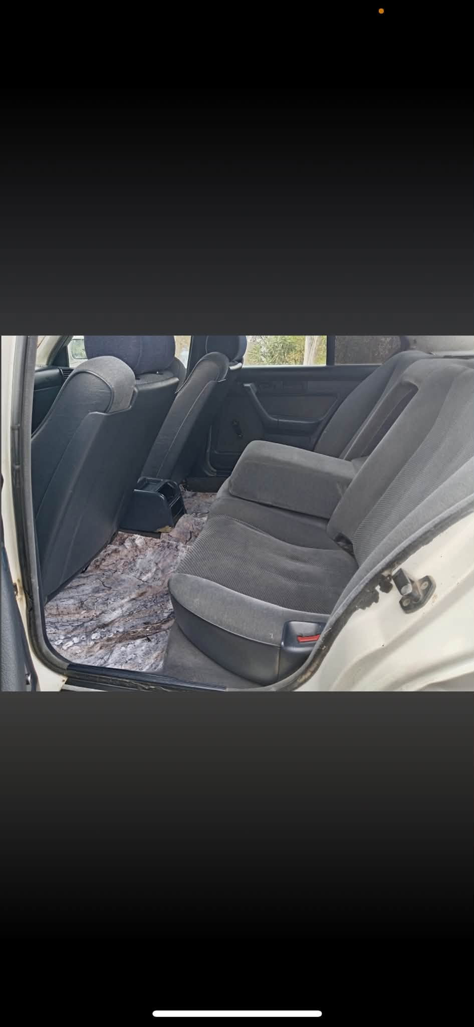 BMW 520i 
مۆدێل ١٩٩٠ گێڕو مەکینەی بە شەرت پارچەو پەڵەیەک بۆیاخی هەیە کوشن سیاحی ناوو دەری جوان ماوەتەوە سڵاید گەرمی مەزبوت سەنەوی تا نزیکی 2030 تازەیە تەحویل بە شەرت چەکوشی پێوە نیە قرچێکی بەسیتی هەیە شایەنی باس نیە سعری ٥٤ گەڵا معامەلەیەکی کەم لە سلێمانیم ابراهیم ئەحمەد
***********
