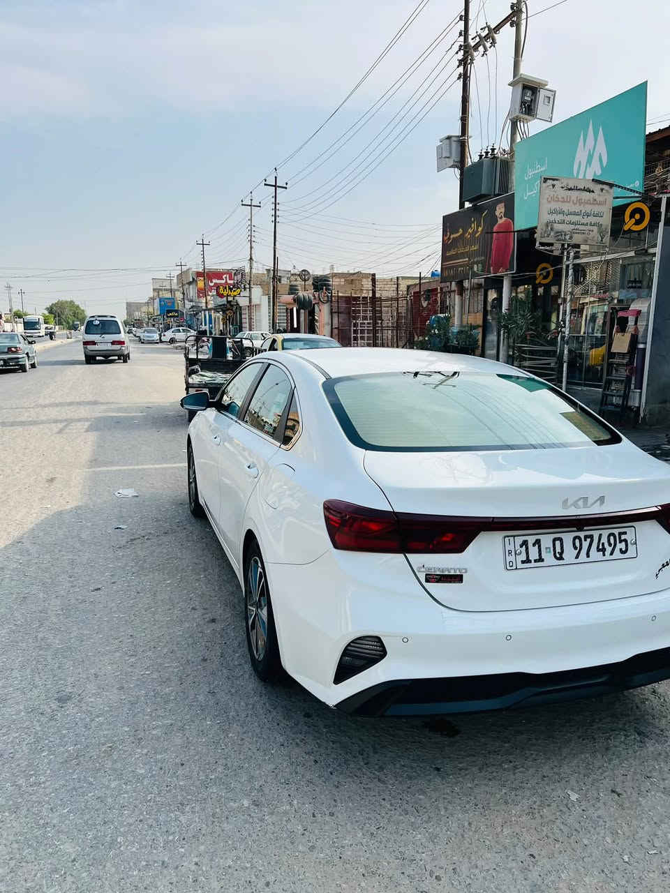 ‏السلام عليكم سيرات موديل 24 فول خليجي مكينة 2000 دوش ماشية 72 رقم بغداد باسمي تحويل ثاني يوم السيارة مقفولة من الصبغ ومن الضربة ومن أي شيء قير مكينة تبريد كفالة السيارة بيها بيها بارد بسيط مكاني نجف الاستفسار الرقم*********** السعر185 بيها مجال بسيط💞
