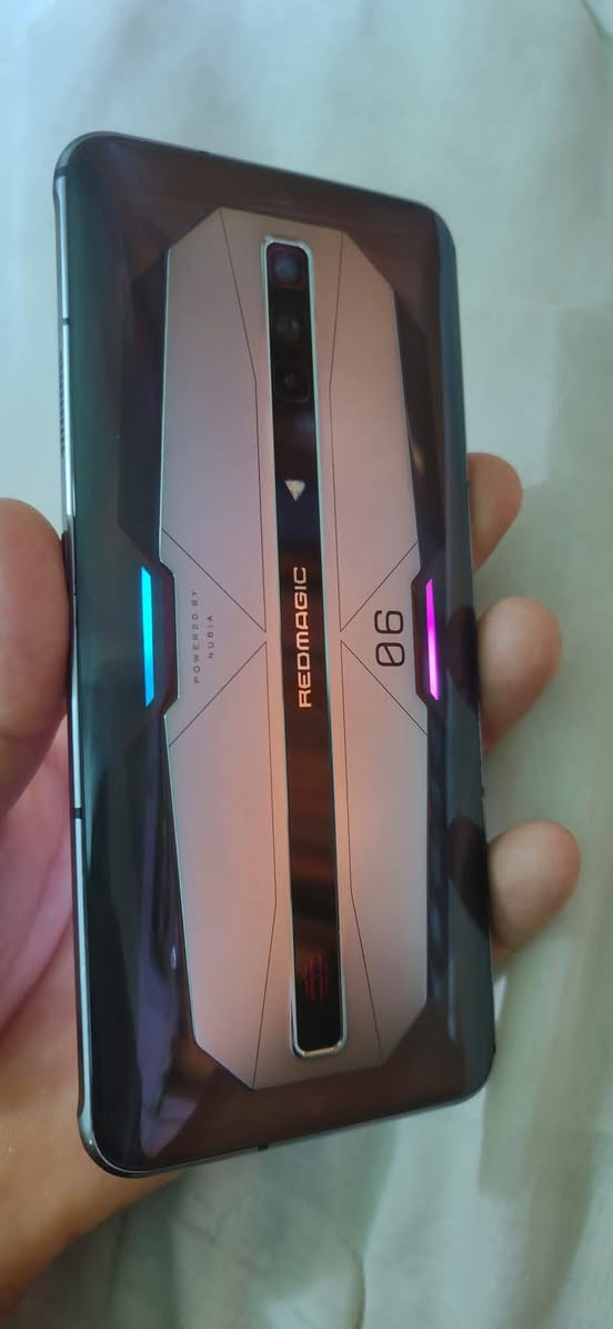 السلام عليكم REDMAGIC 6Pro تفاصيل داخل صوره مكاني ناصريه مركز بي واتساب ***********

