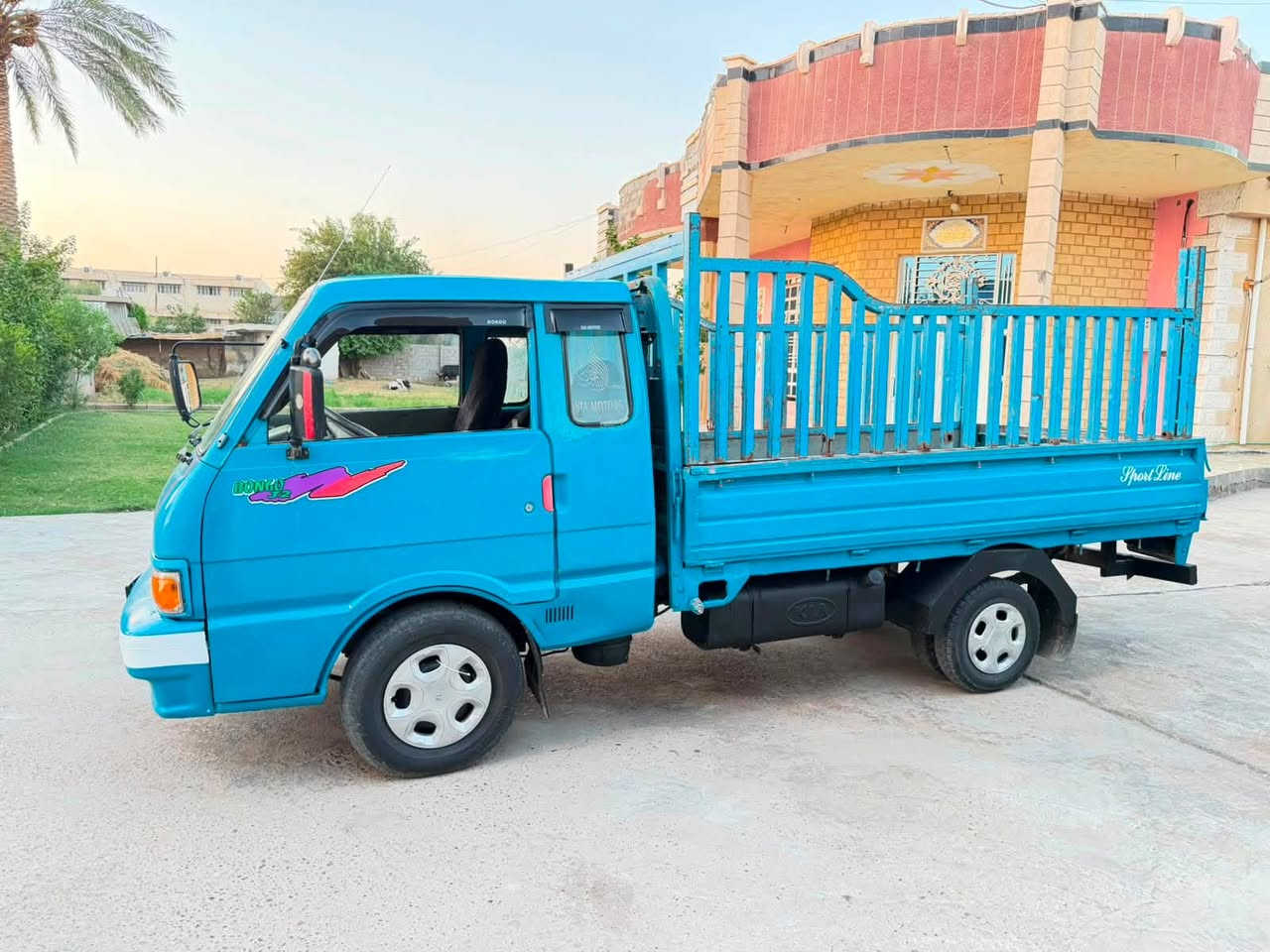 ع بركه الله كيا بنكو موديل ٩٦ رقم انبار مشروع وطني سياره مكفوله كفاله عامه كير محرك اني جفته قبل ٣ أيام وبعده ع السحك تخم تاير كهربائيات كلها شغاله قماره بلاديه سياره الف متصرف عليها مال جناي السعر ٥٢ وبيها مجال بسيط مكان السياره الأنبار رمادي 
رقم الهاتف ***********

