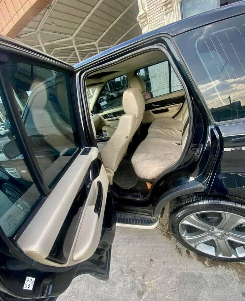 تەنها 68گەڵا
ڕەنج ڕۆڤەر مۆدێل 2008
هەشت بستۆن سۆپەرجارج تۆماتیک دەبڵ ئەکسل 
ڕەقەم کەرکوک بەشەرتی وەکالە  بکە ناو خوتەوە سەنەوی عاجە کامل سیرفس کراوە نمونەیە لە جوانی ناو کرێمیە دەبلەکانی بەشەرت بەرز و نزمی پئ بکە چوار تایەی لۆکی لەژیرە لایت و زینۆن چرکەی تیا نیە نرخی 68 گەڵا و مەجالی تیایە گۆڕینەوەش اکەم بە شتیک بەدلم بیت شوین کەلار
ژ.م***********
*********** كالار, السليمانية
