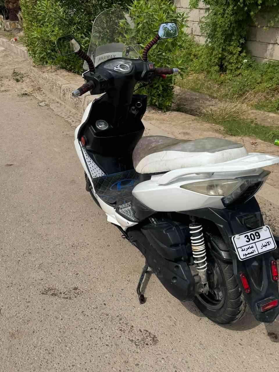 مكلف بالنشر 
كايمكو رايسنك ياباني 
محرك ١٢٥ فيتبم ونوزل 
دراجه جداً نضيفه مابيها اي نقص مرقمة قضاء عامرية الصمود
سعر ٧٥٠ وبي مجال بسيط مكانها عامرية لفلوجه 
***********
