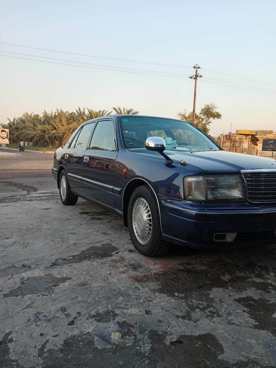 سلام عليكم راس ثور مديل 2000 
كفاله كص ونقل رقم انكليزي ابسمي 
محرك حلوو  الكير بي ضعف بلبك
مصبوغه عام  انا مكلف بنشر هذا رقم راعيه 
***********
اسعر 77 وبيه مجال البصرة, العراق
