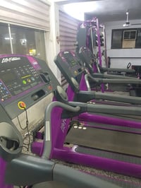 صيانة الاجهزة الرياضيه الامريكة تصليح كارت وكافة انواع الشاشات مع توفر...